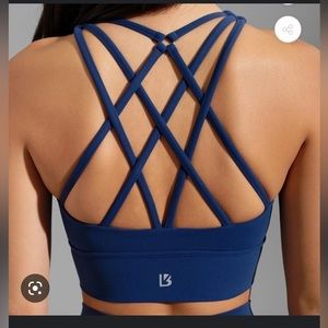 Buffbunny revolution sports bra